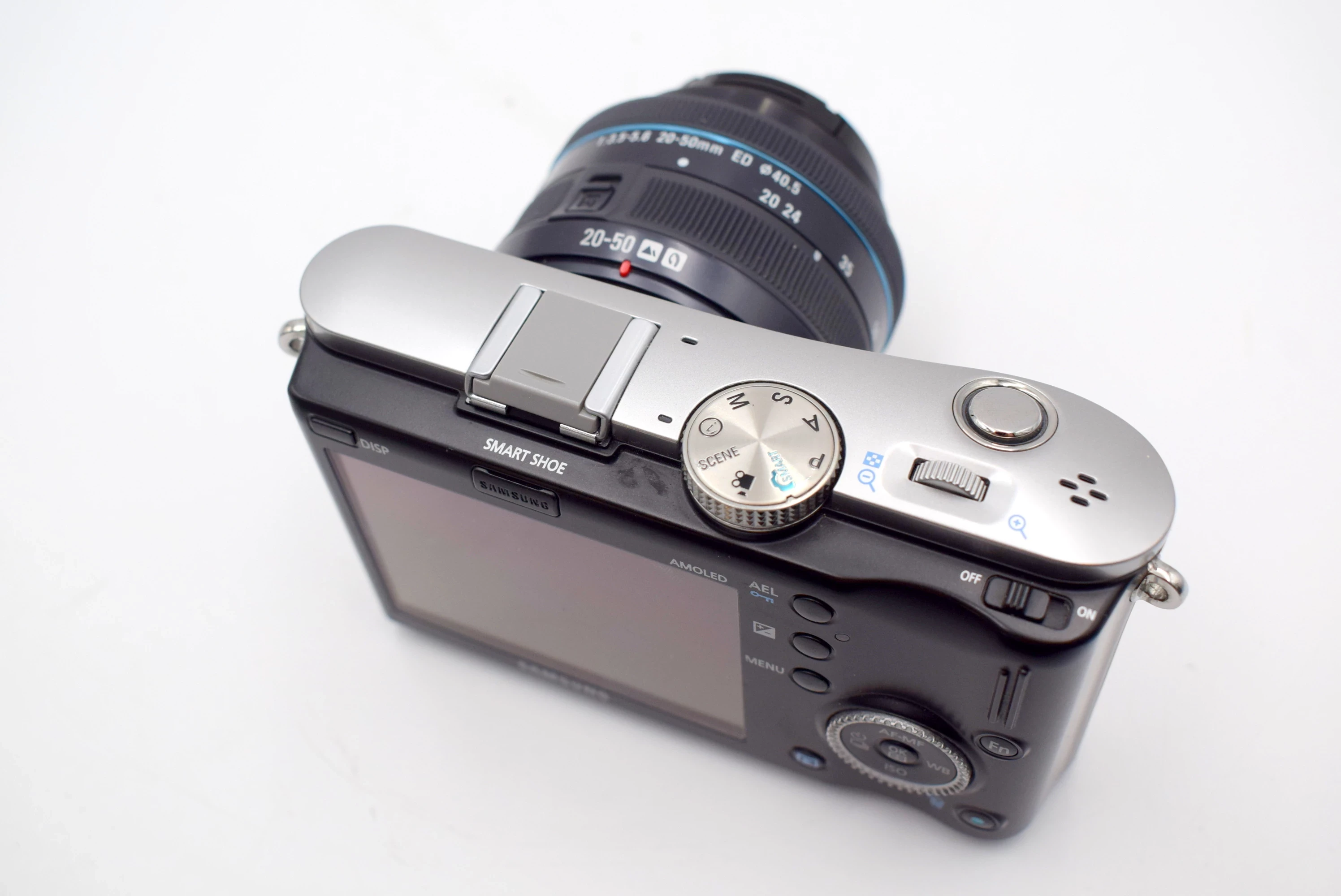 aparat-cyfrowy-samsung-nx100-obiektyw-torba-rozdzielczosc-14