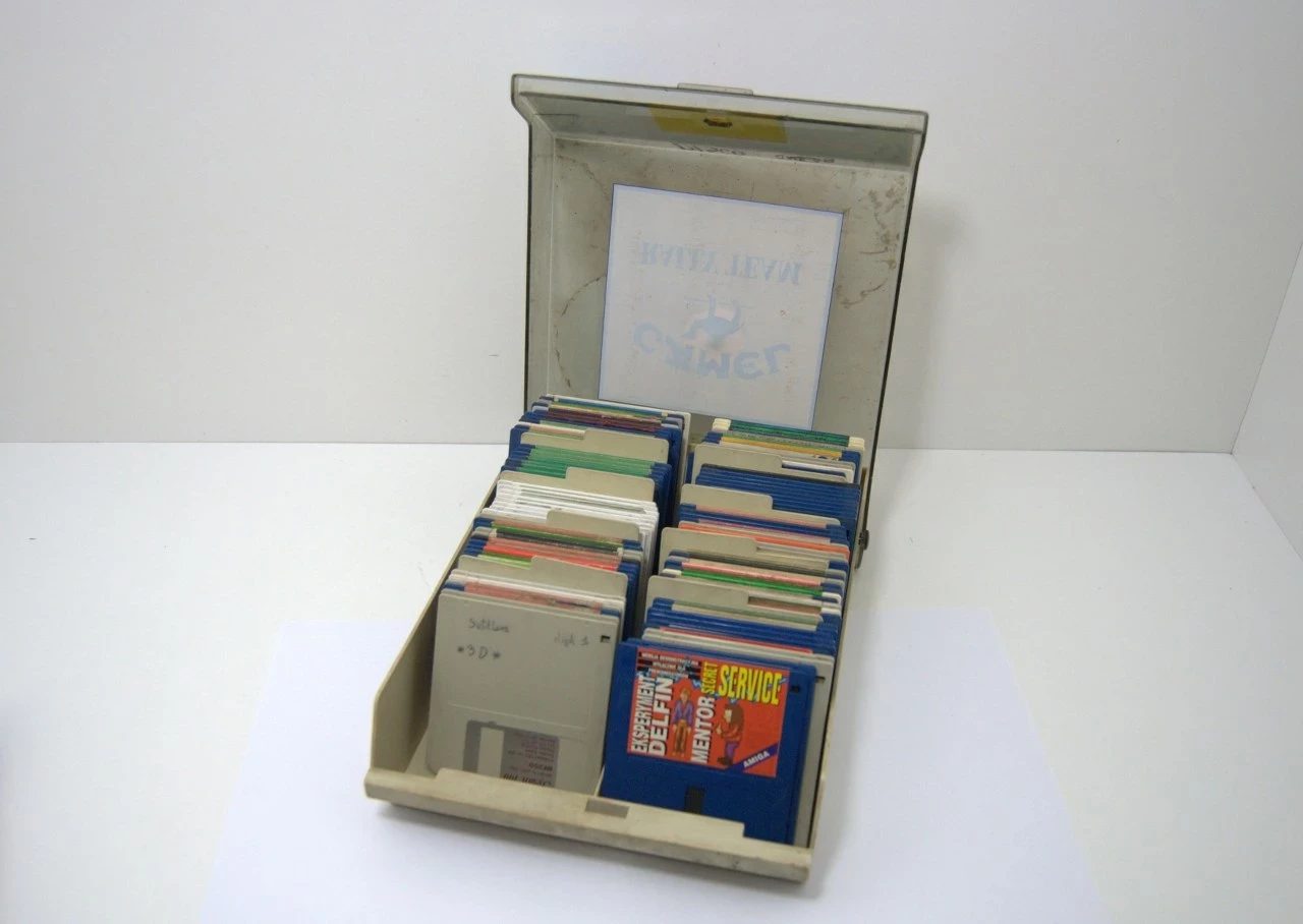 dyskietki-amiga-zestaw-92-sztuki-raclawicka-15-swidnik