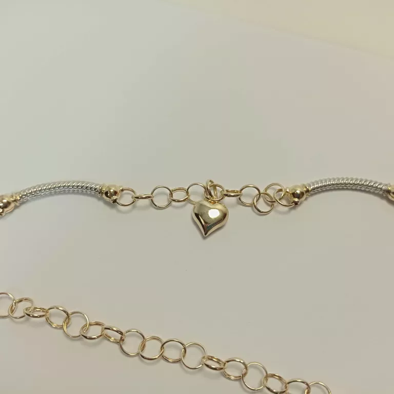 lancuszek-z-serduszkiem-i-bialym-zlotem-585-755g-cechy-brak