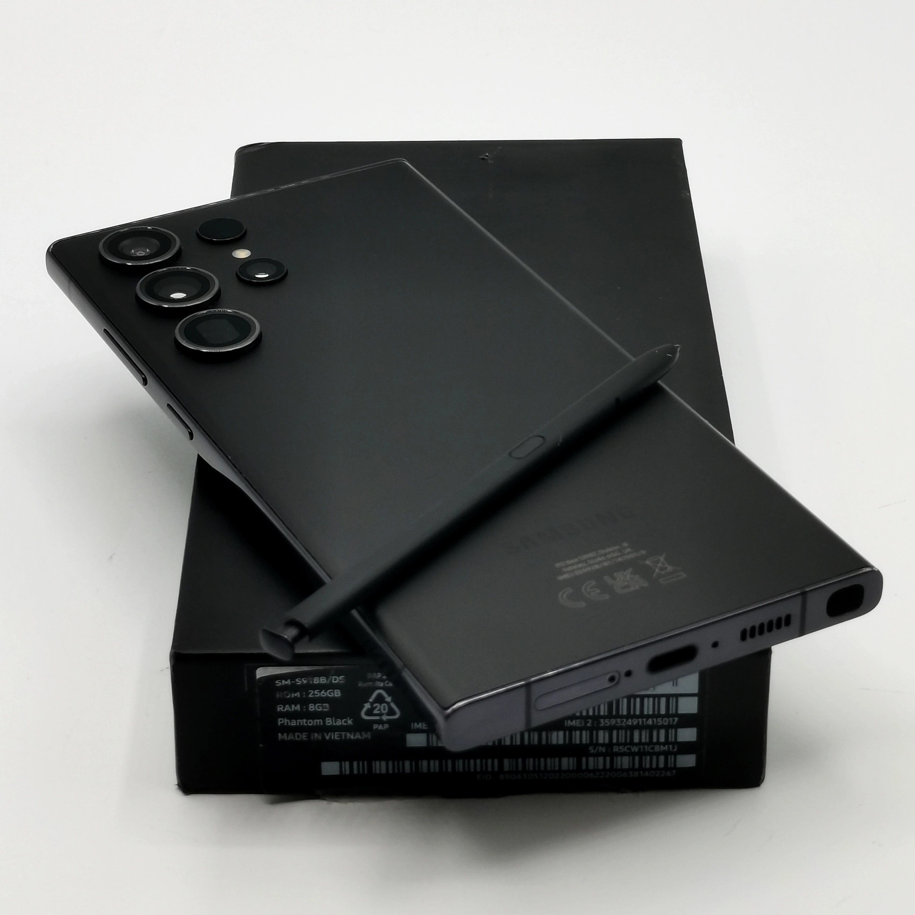 telefon-samsung-s23-ultra-opis-marka-telefonu-samsung