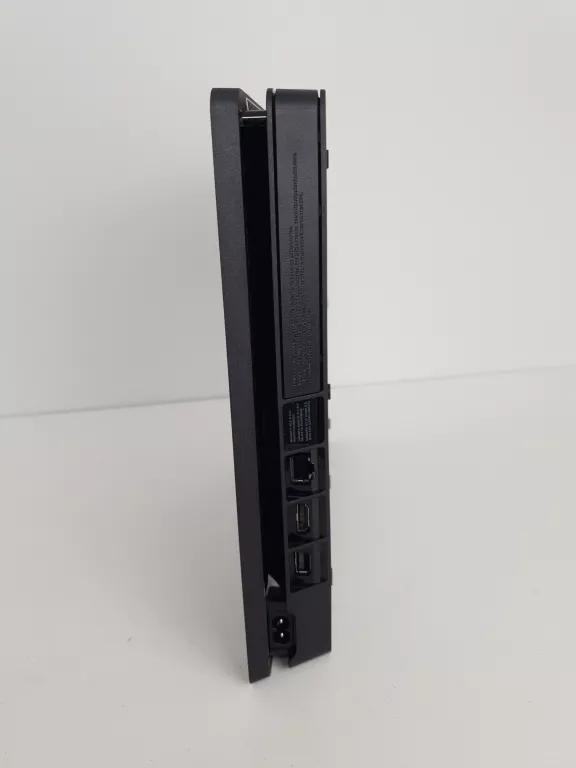 KONSOLA PS4 CUH-2216A PAD / UBEZPIECZENIE