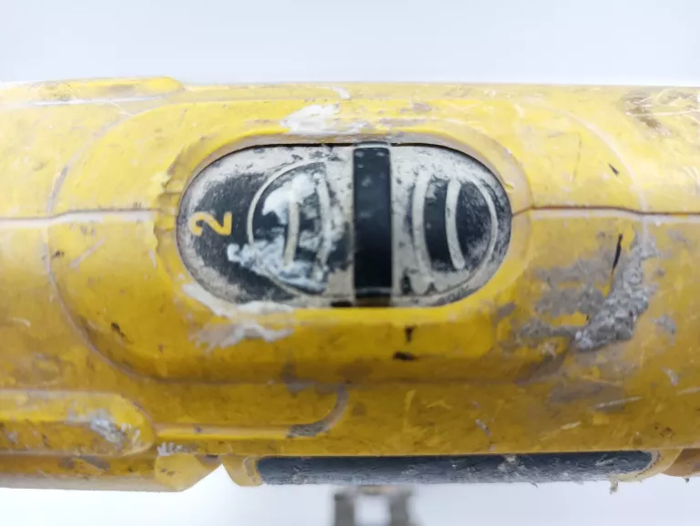 wkretarka-dewalt-dc740-pojemnosc-akumulatora-200