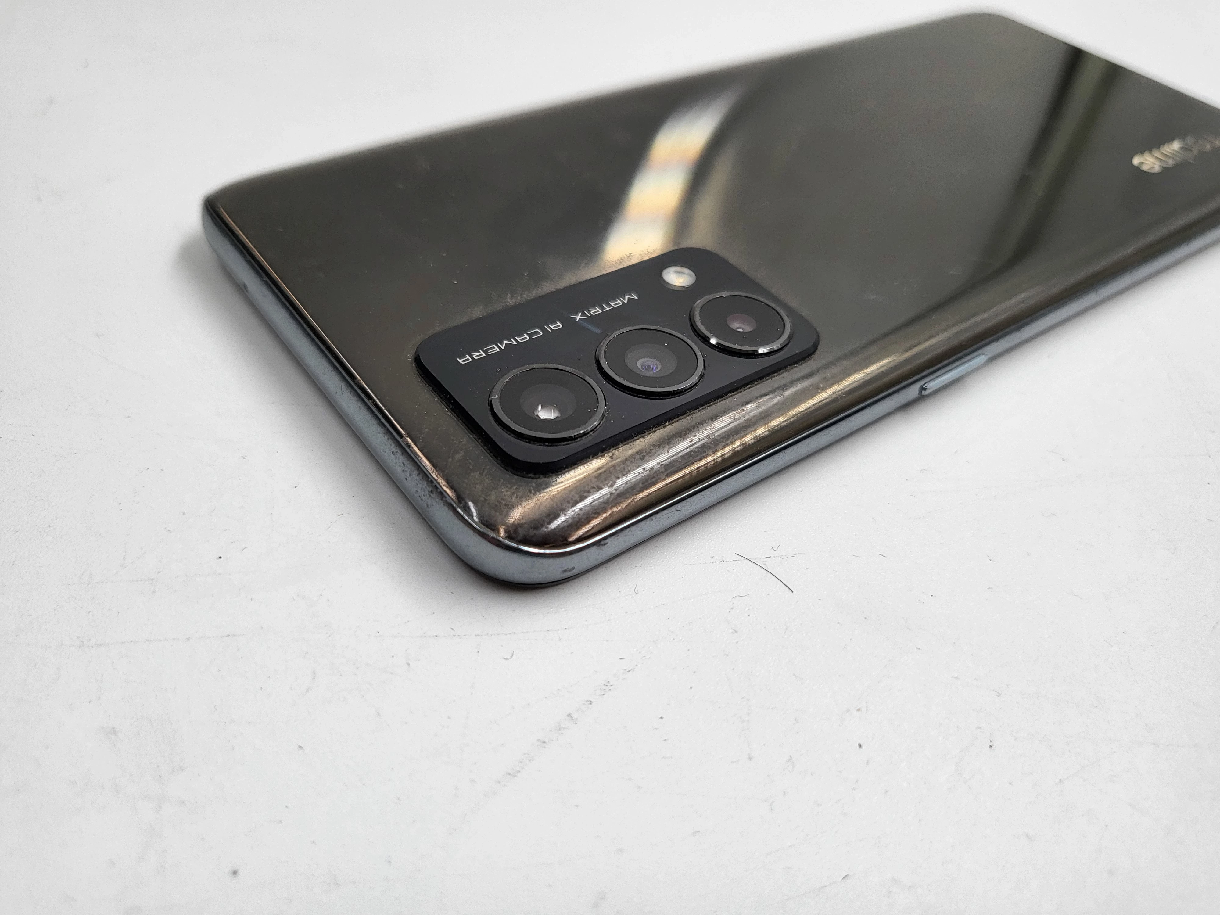 realme-gt-master-edition-8256-gb-przekatna-ekranu-643