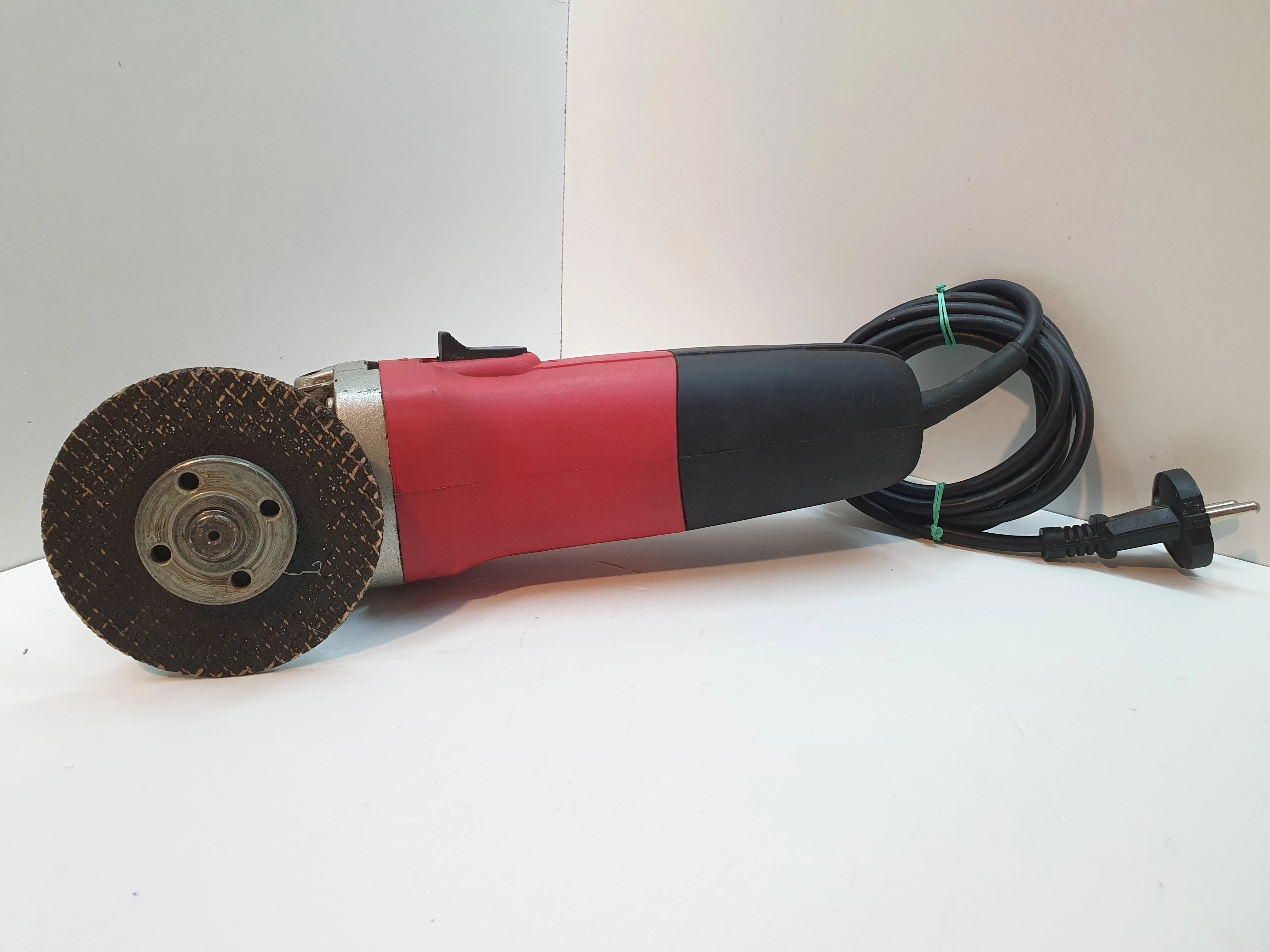 szlifierka-katowa-toya-kod-producenta-56g203