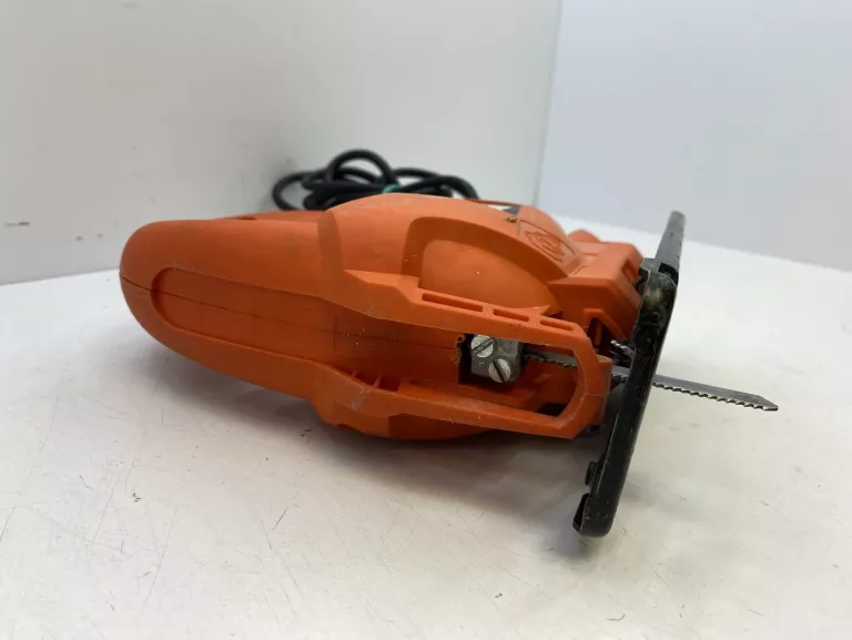 WYRZYNARKA BLACK DECKER KS495
