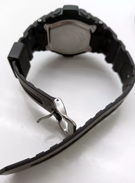 zegarek-casio-g-shock-3095-puszka-wodoszczelnosc-brak