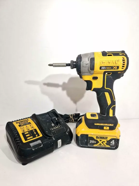 ZAKRĘTARKA DEWALT DCF887