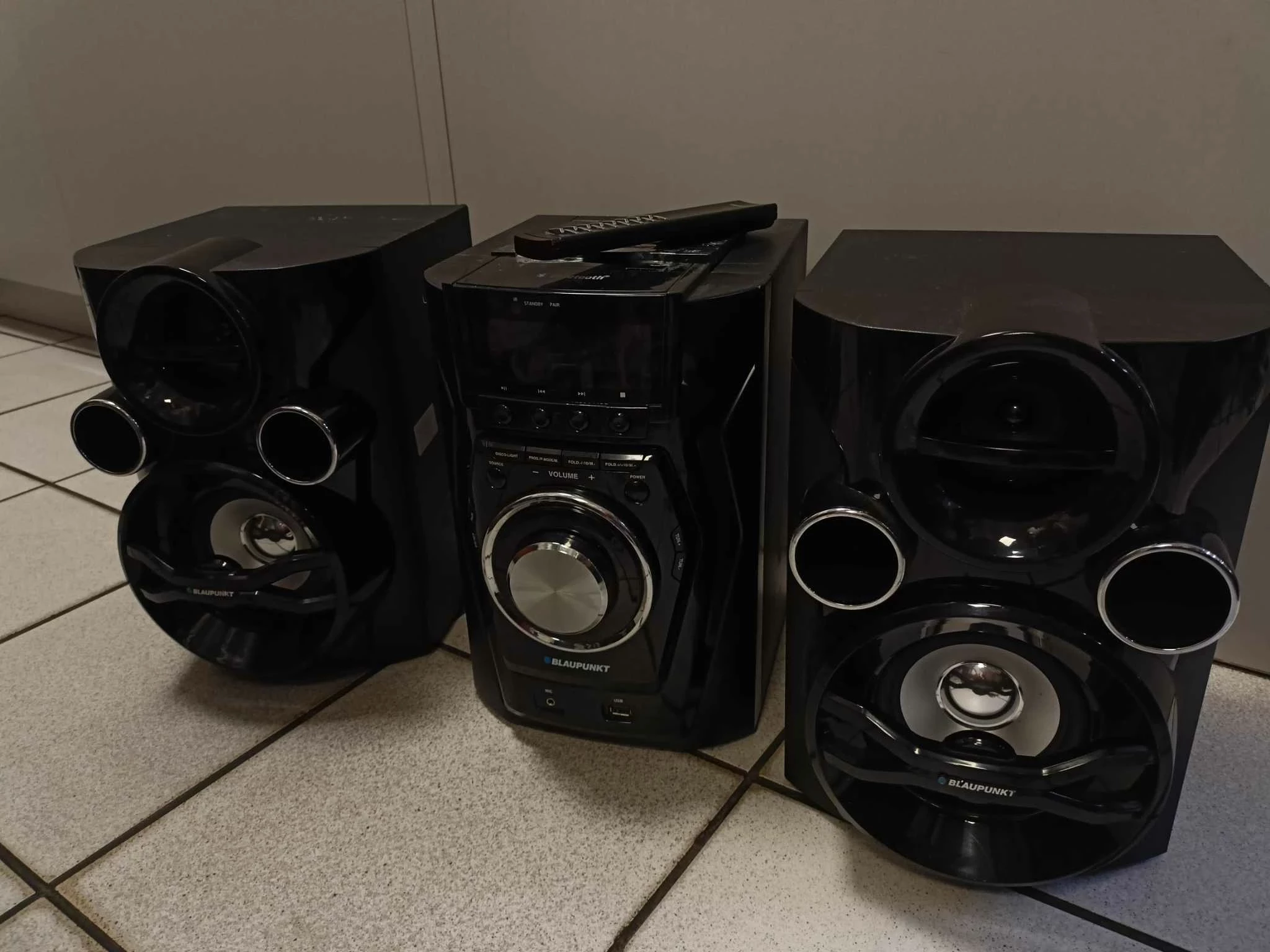 wieza-blaupunkt-mc60bt-moc-znamionowa-rms-150