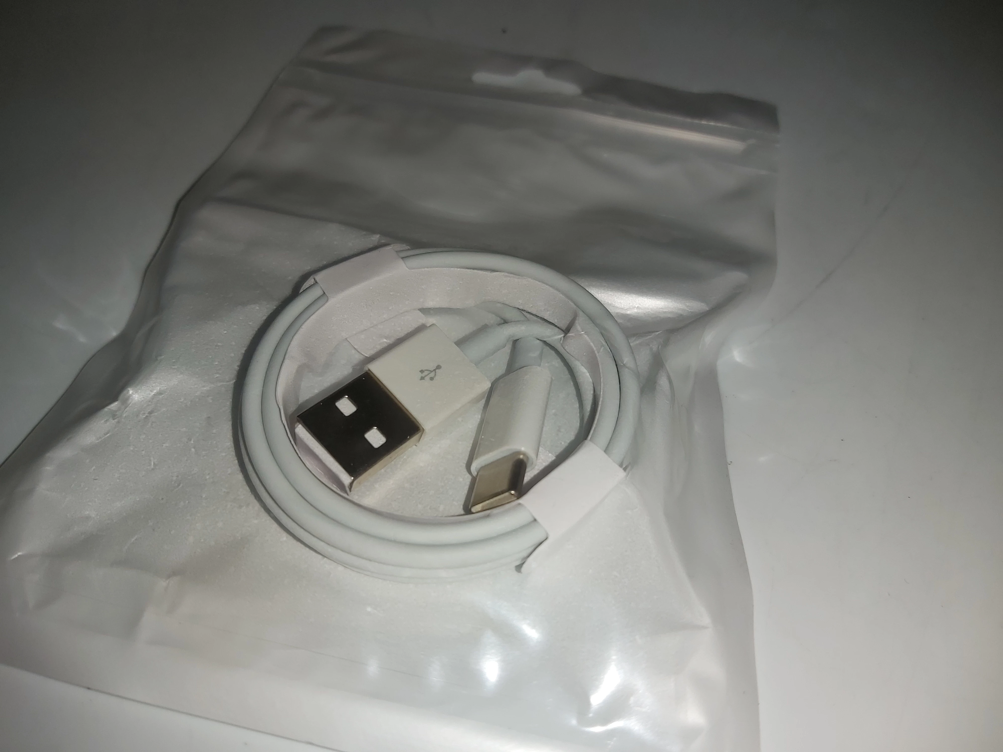 kabel-usb-na-usb-typ-c-1m-bialy-ean-gtin-5904238719084
