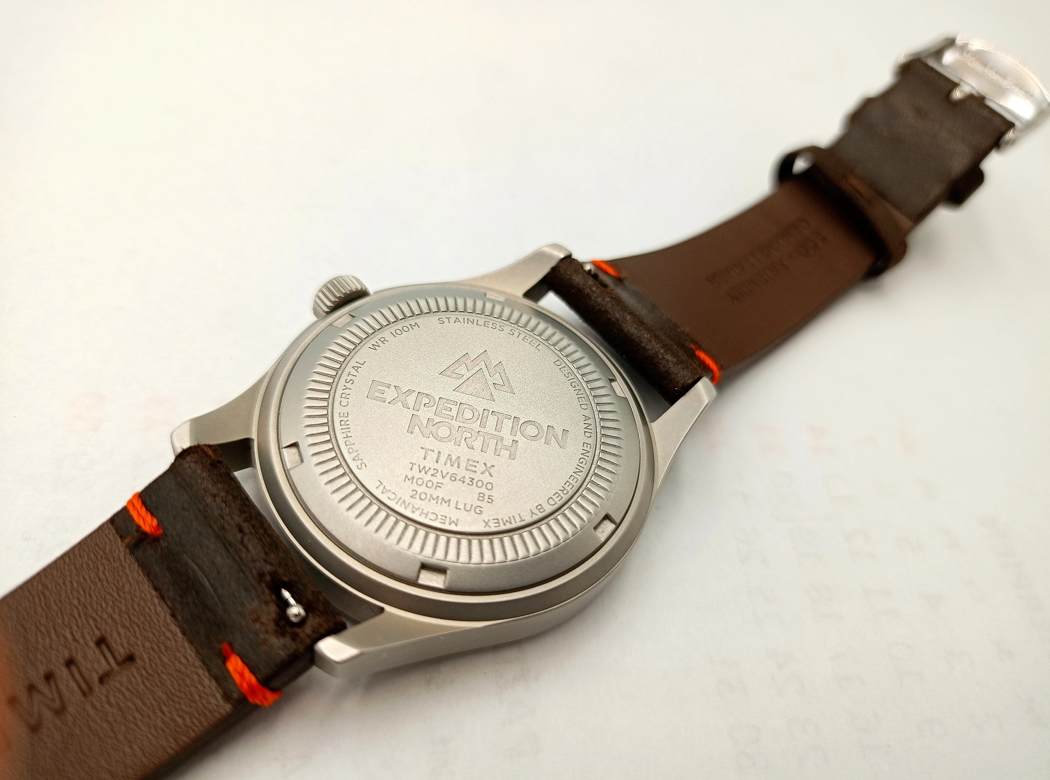 zegarek-timex-expedition-tw2v64300-nakrecany-wodoszczelnosc-100m-wr100