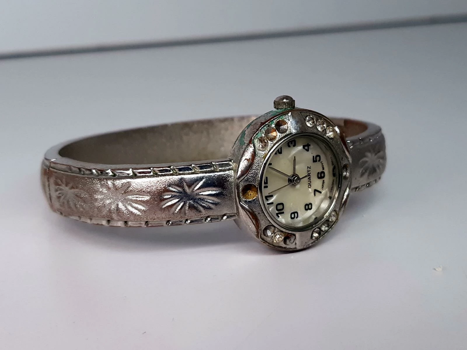 zegarek-damski-kwarcowy-maly-srebrny-rodzaj-analogowe