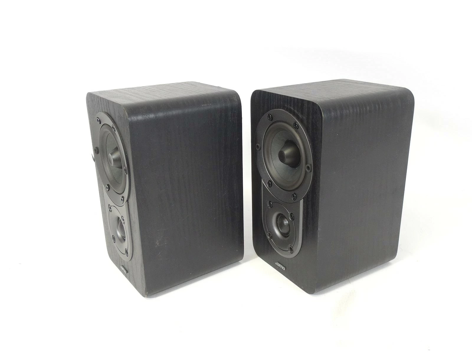 glosniki-jamo-s426-kable-rodzaj-kino-domowe