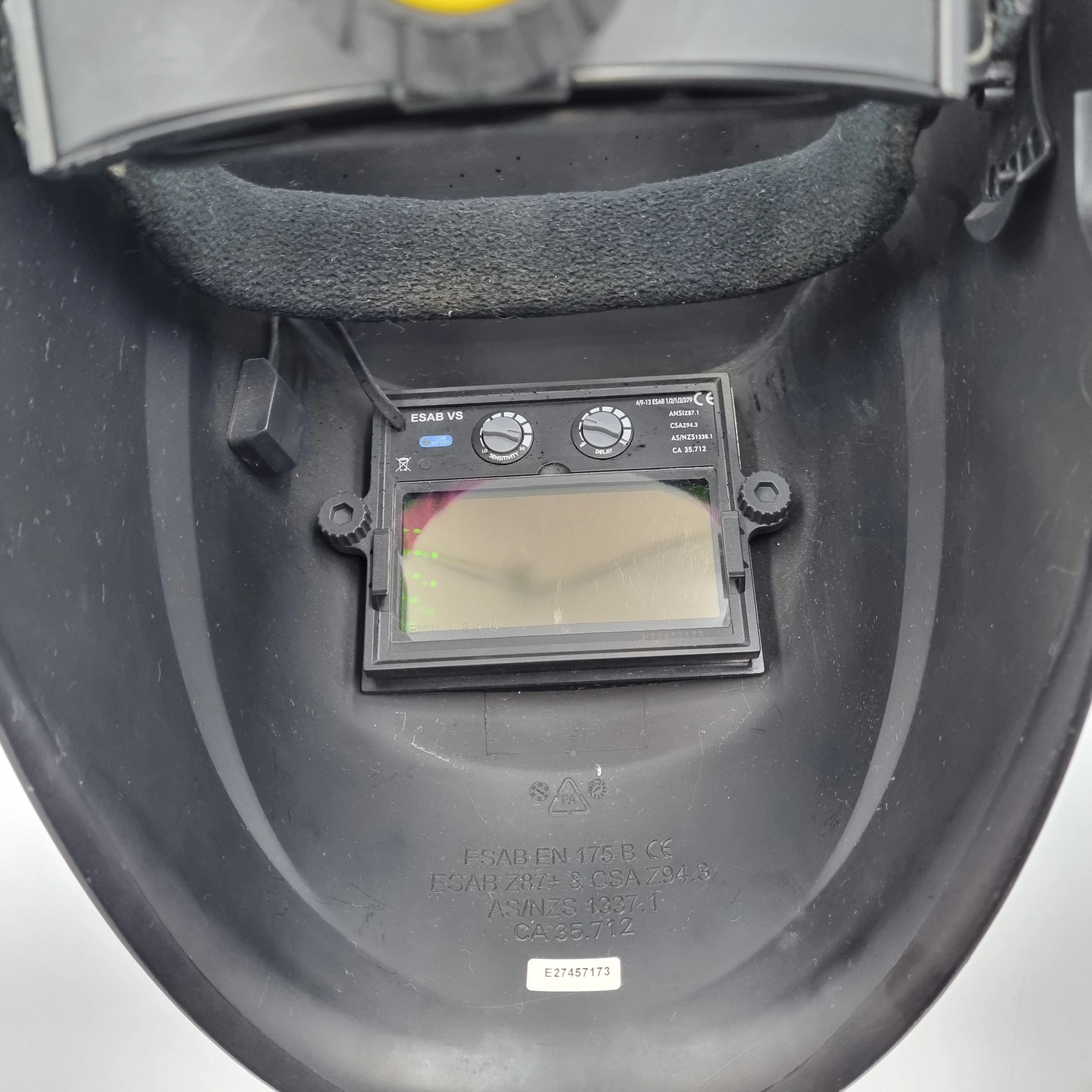 przylbica-spawalnicza-esab-warrior-tech-czarna-stan-uzywany
