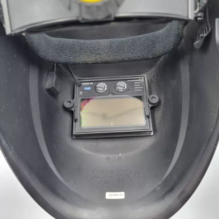 przylbica-spawalnicza-esab-warrior-tech-czarna-stan-uzywany
