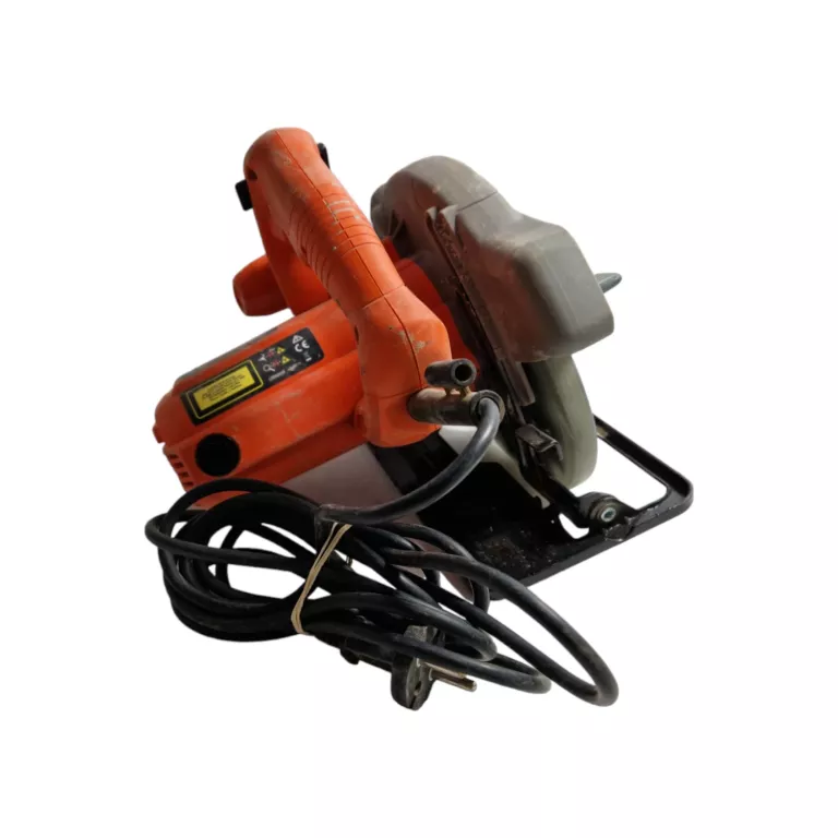 PIŁA TARCZOWA BLACK + DECKER CS 125 L