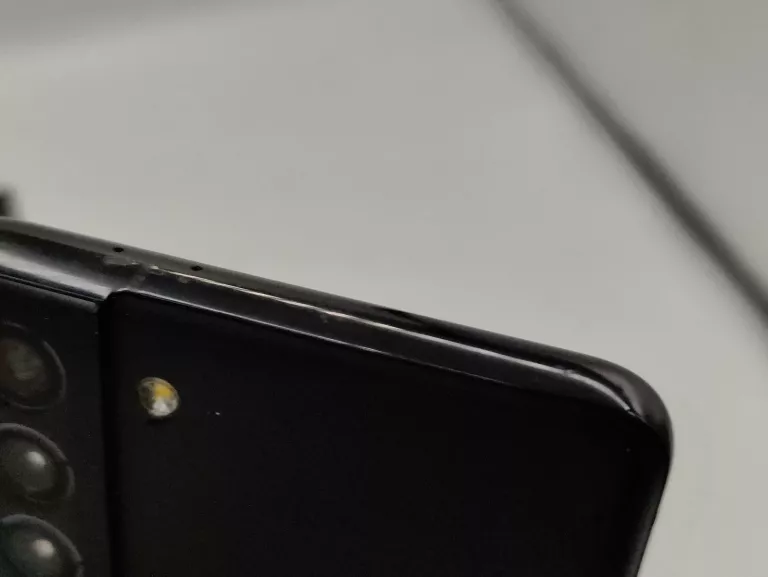TELEFON SAMSUNG GALAXY S21+ 8/256GB ZBITE PLECKI