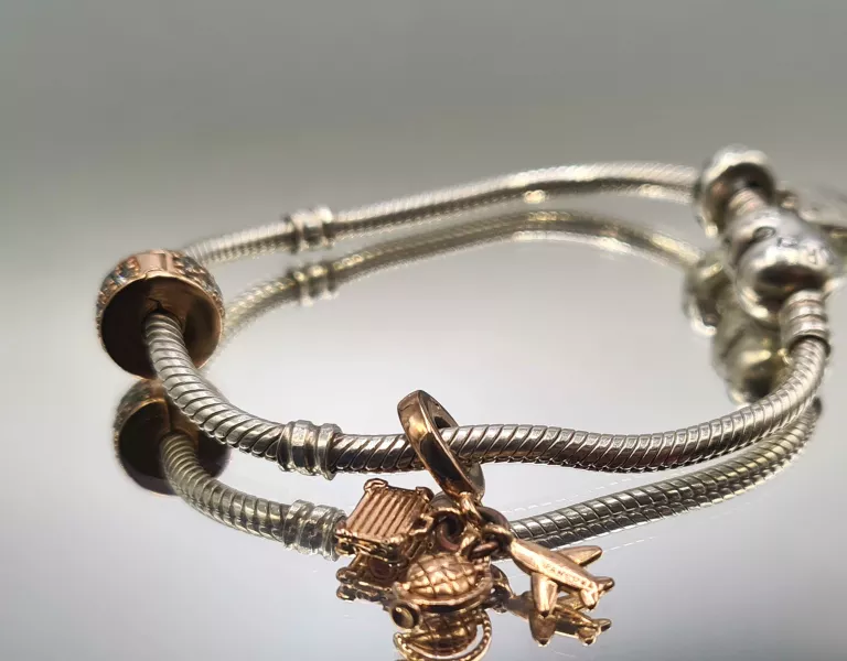 bransoleta-pandora-charmsy-kolor-dominujacy-205826-1081899