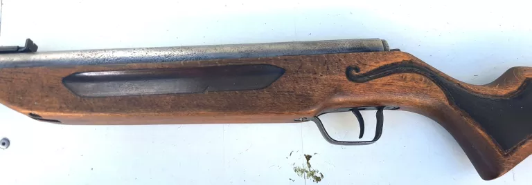 WIATRÓWKA SLAVIA 630 CAL. 4,5MM