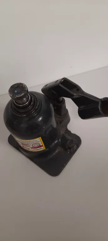 PODNOŚNIK HYDRAULICZNY CORAM 3,5T