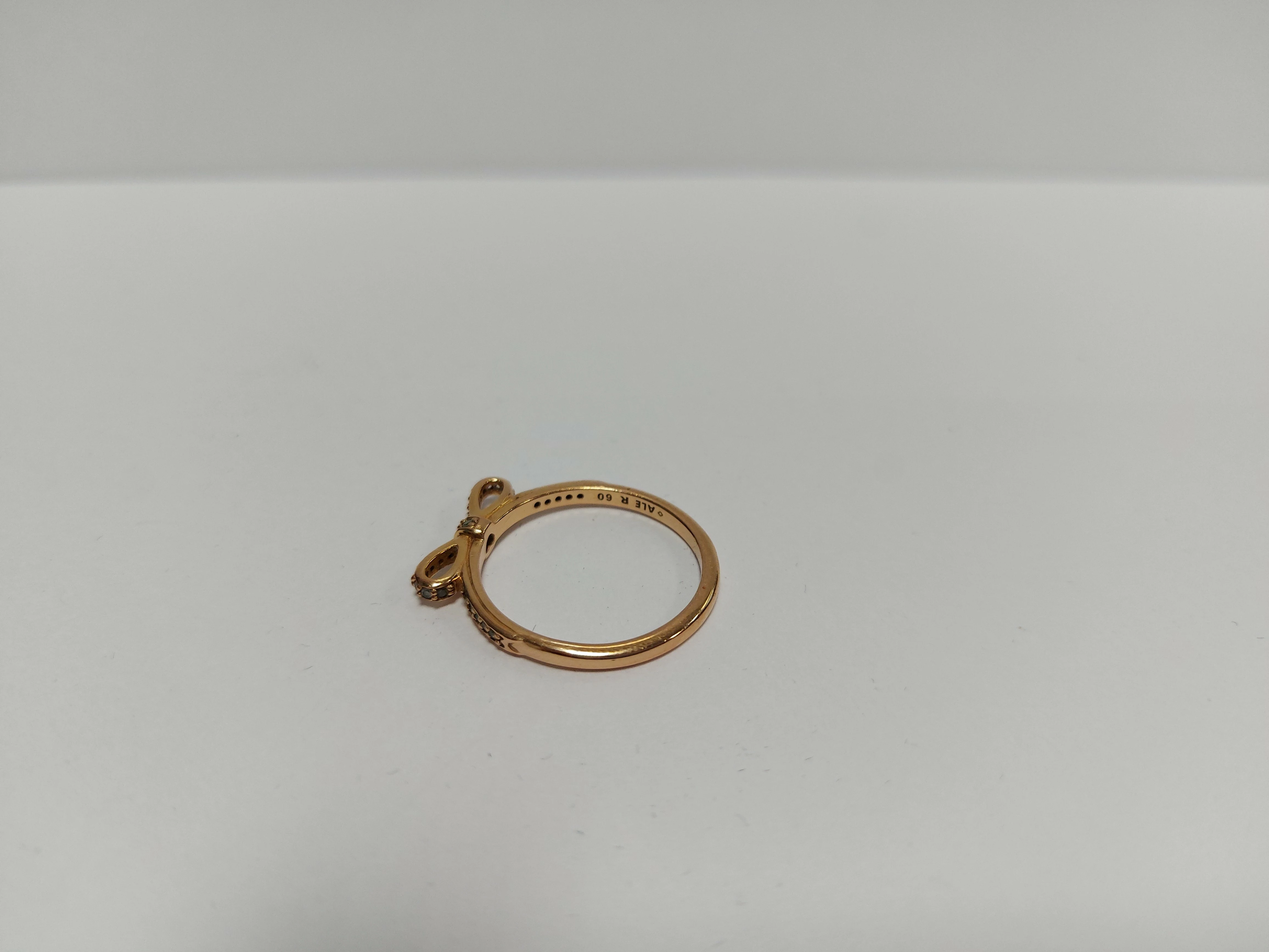 pierscionek-pandora-kokardka-213-gr-r21-kamien-inny-kamien