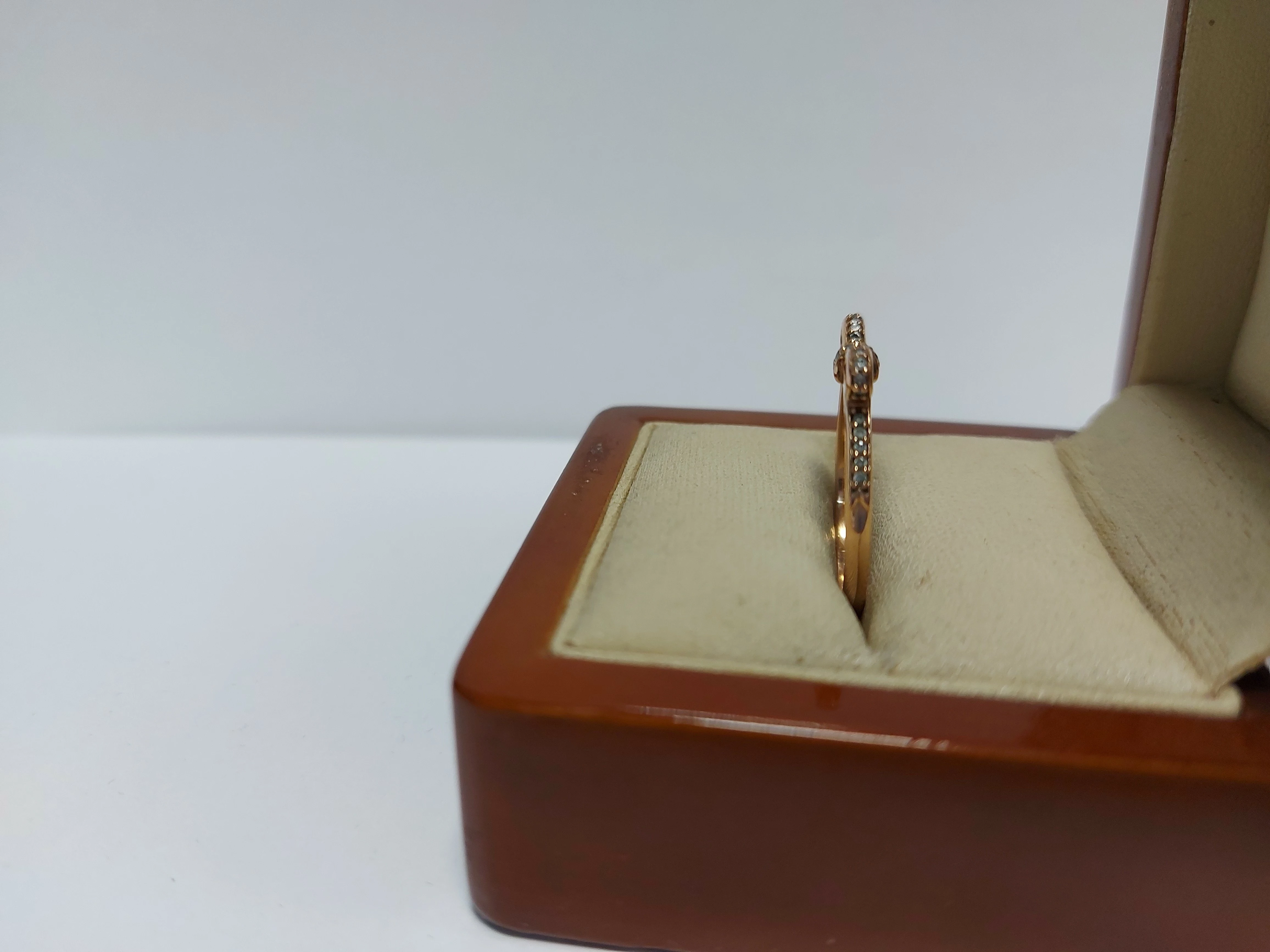 pierscionek-pandora-kokardka-213-gr-r21-material-srebro