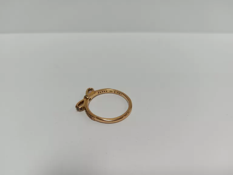 pierscionek-pandora-kokardka-213-gr-r21-kamien-inny-kamien