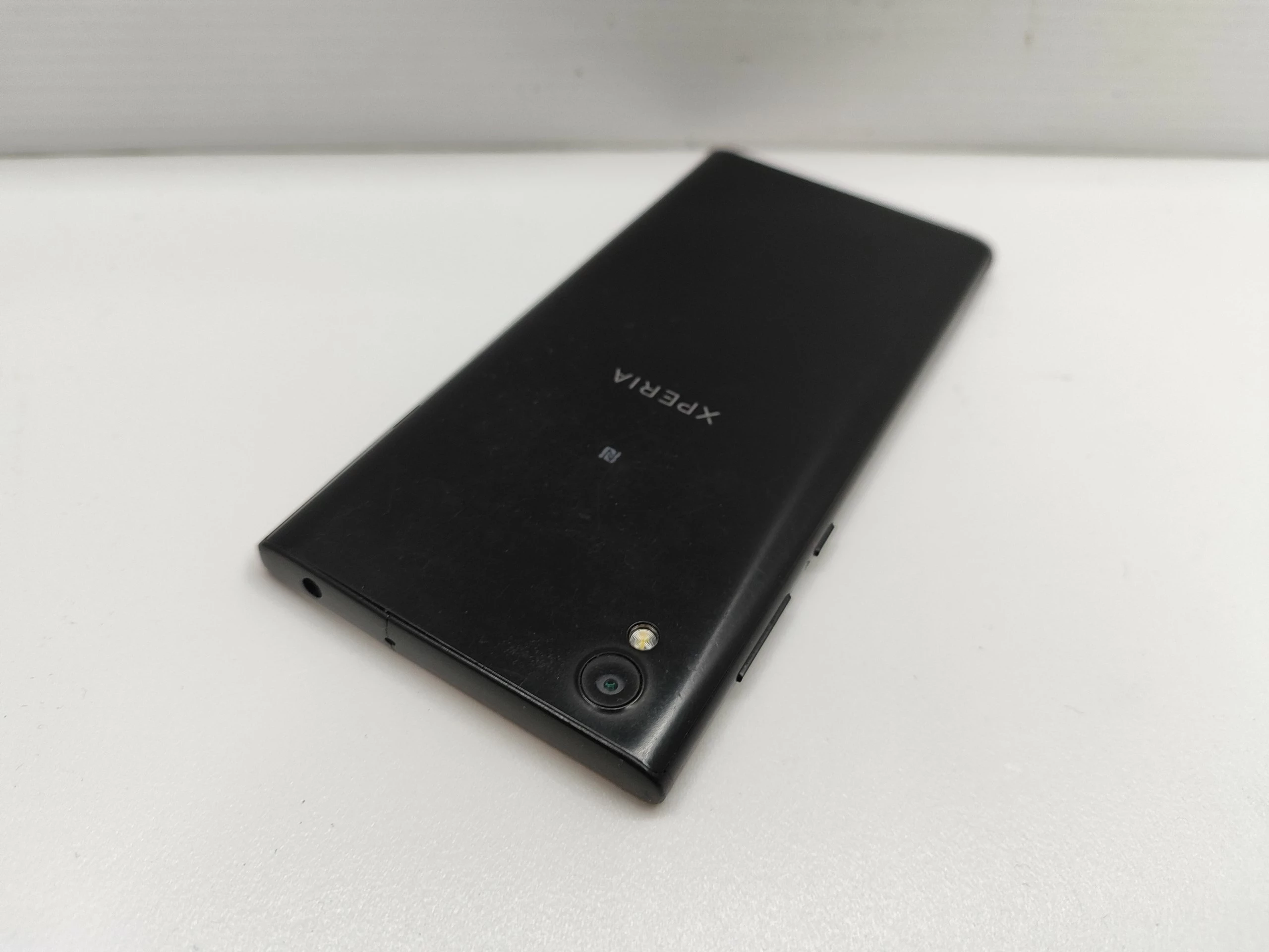 telefon-sony-xperia-g3311-opis-typ-202685-212929
