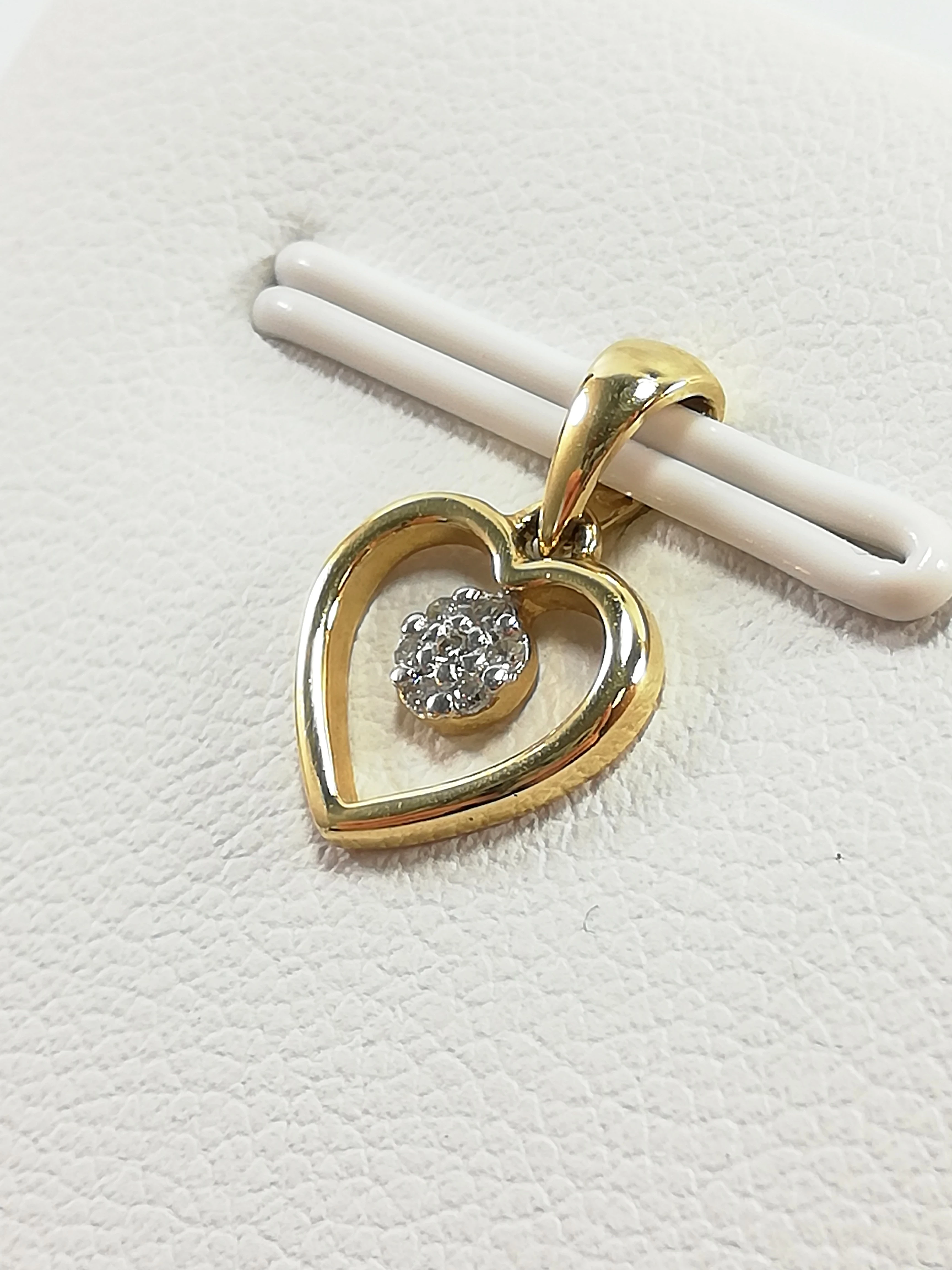 zlota-zawieszka-serce-zloty-wisiorek-585-14k-z-diamentami-certyfikat-motyw-serce