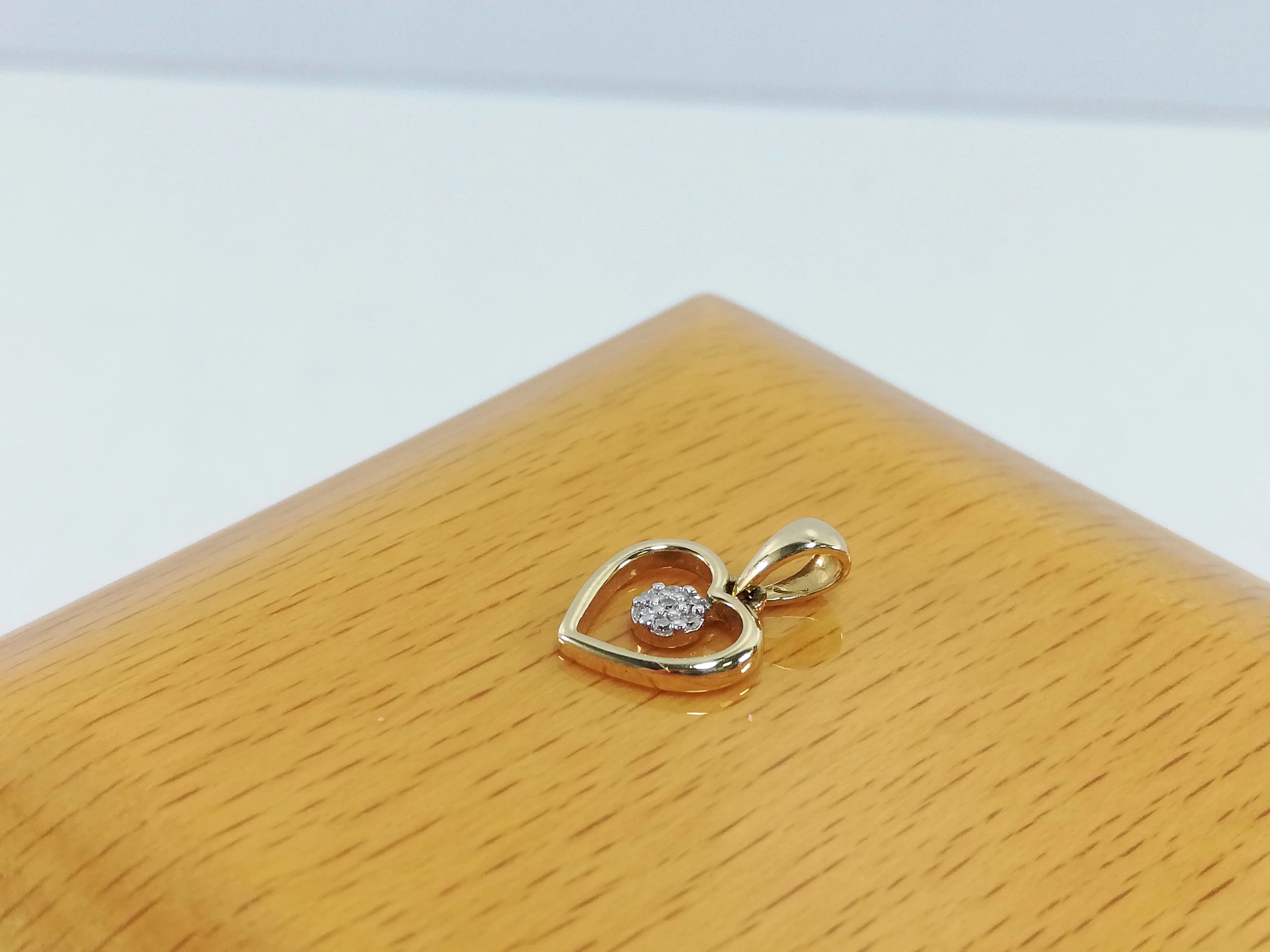 zlota-zawieszka-serce-zloty-wisiorek-585-14k-z-diamentami-certyfikat-ean-gtin-6932308200049