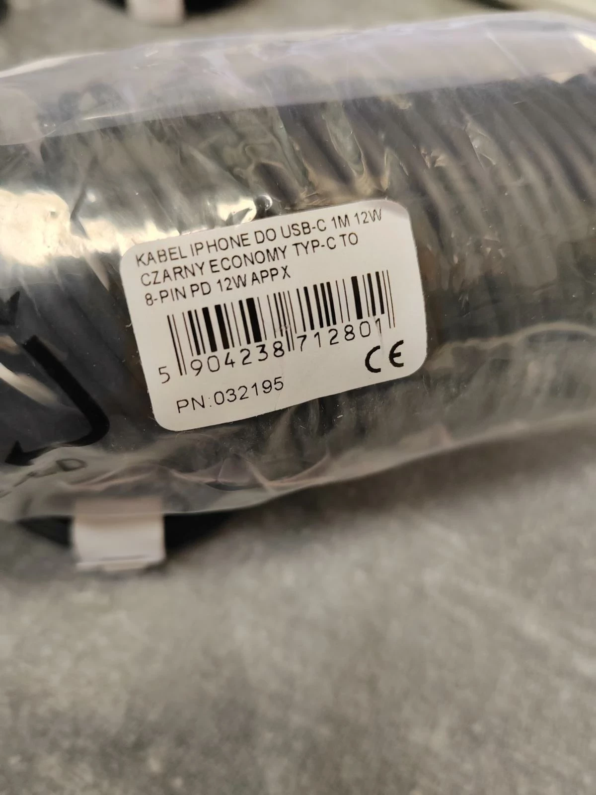 032195-kabel-iphone-do-usb-c-1m-12w-czarny-economy-typ-c-12w-stan-11323-2