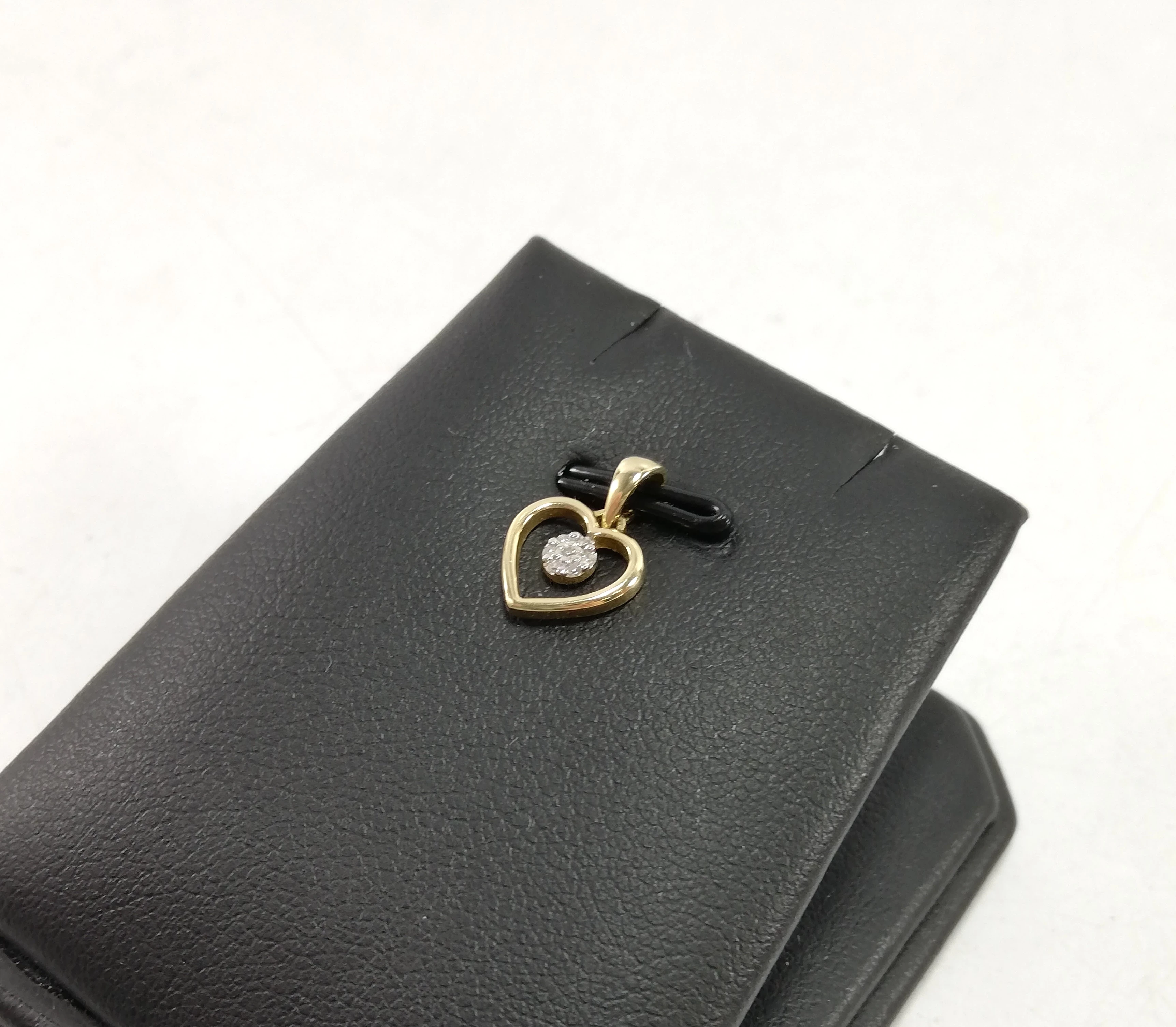 zlota-zawieszka-serce-zloty-wisiorek-585-14k-z-diamentami-certyfikat-material-zloto