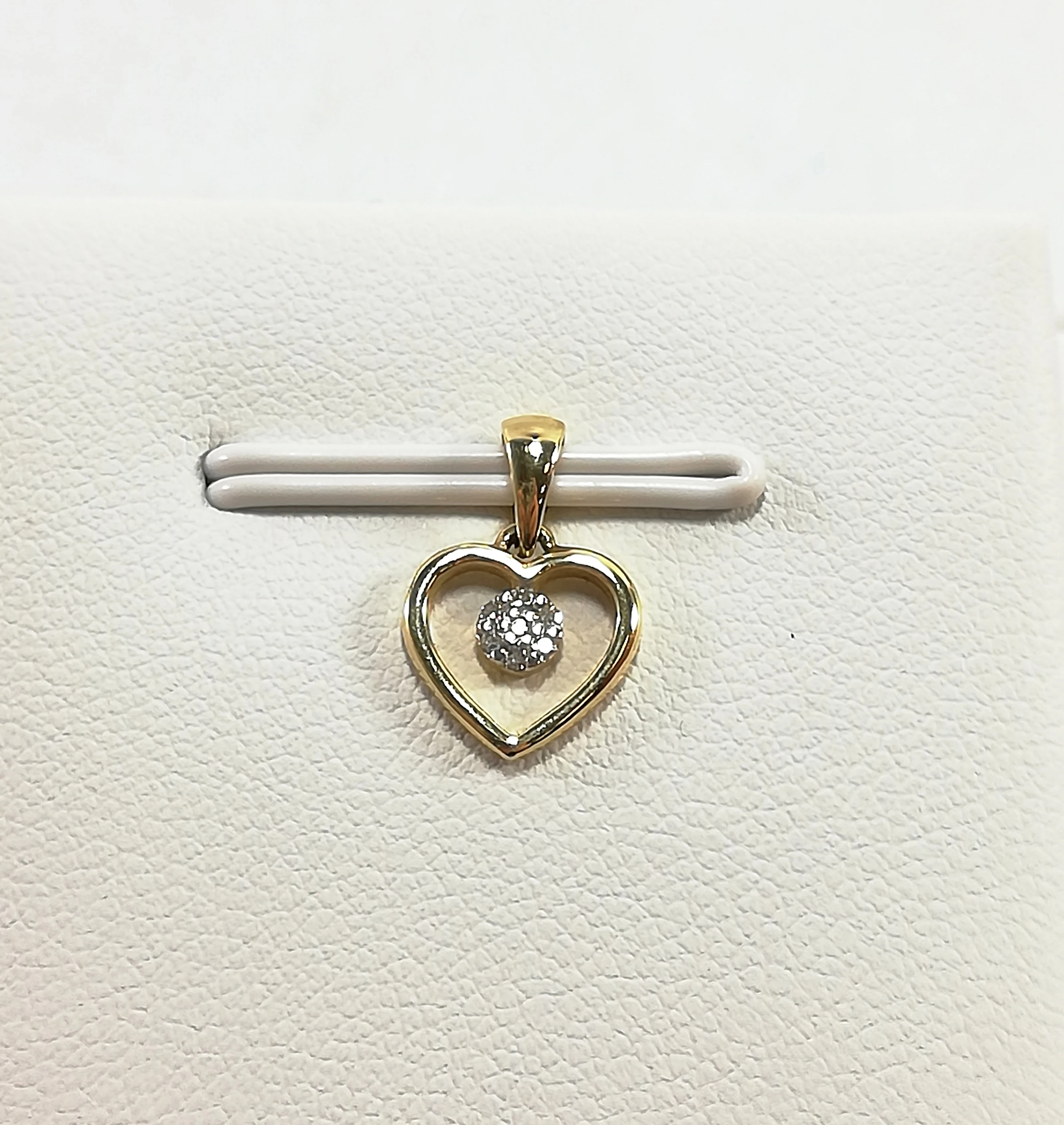 zlota-zawieszka-serce-zloty-wisiorek-585-14k-z-diamentami-certyfikat-kolor-dominujacy-zloty