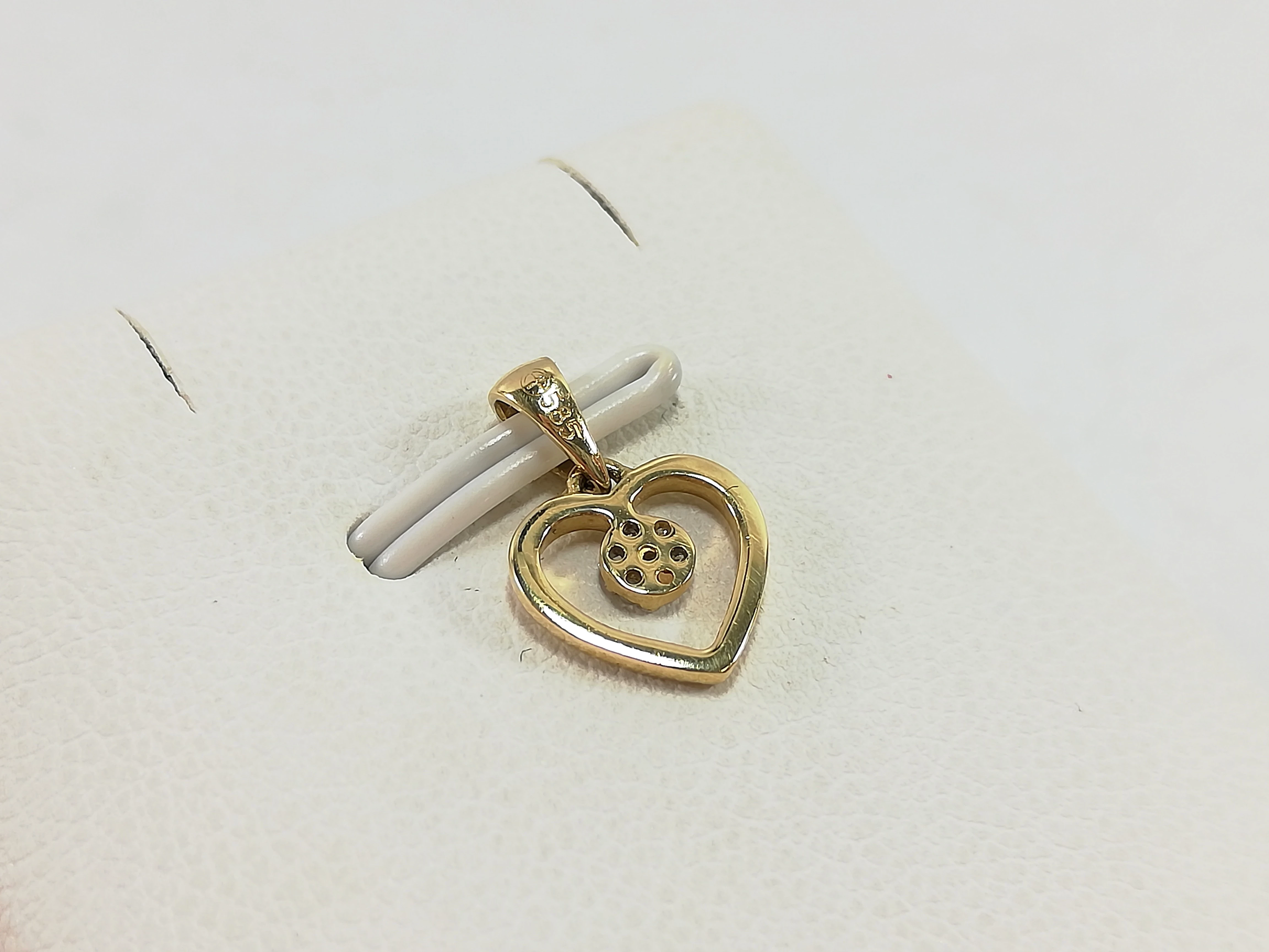 zlota-zawieszka-serce-zloty-wisiorek-585-14k-z-diamentami-certyfikat-rodzaj-wyrob-jubilerski