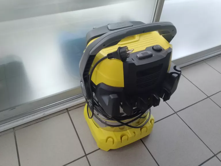 ODKURZACZ KARCHER WD6