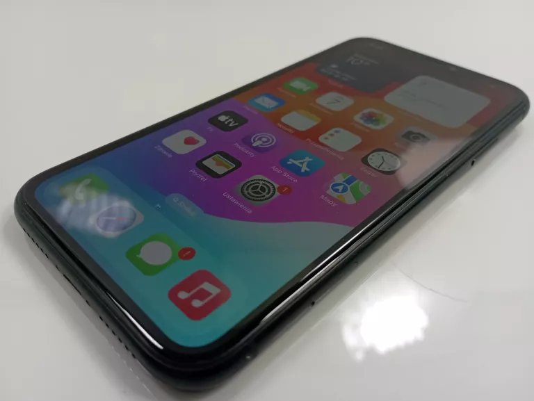 TELEFON IPHONE XR 128GB BLACK 79%