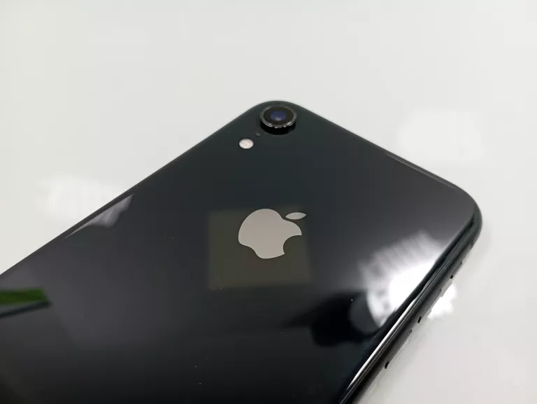 TELEFON IPHONE XR 128GB BLACK 79%