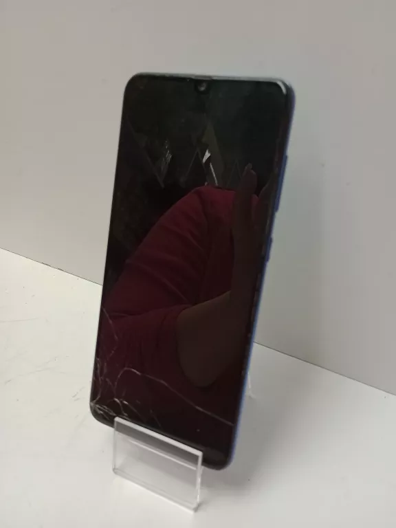 telefon-samsung-galaxy-a70-pekniety-ekran-typ-smartfon