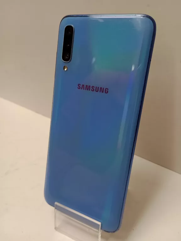 telefon-samsung-galaxy-a70-pekniety-ekran-kolor-czarny