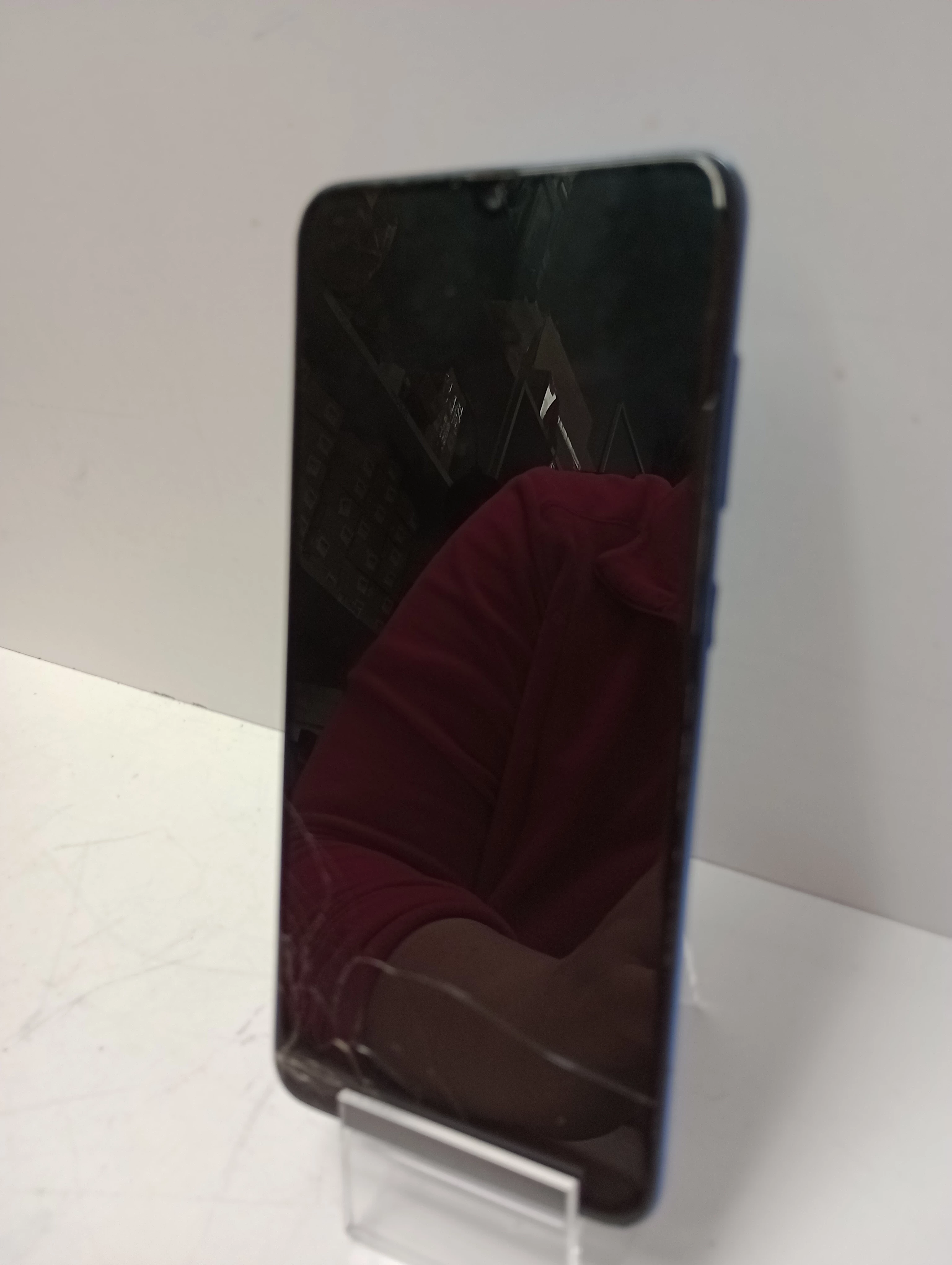 telefon-samsung-galaxy-a70-pekniety-ekran-kod-producenta-sm-a705fzkuxeo