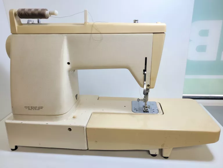 maszyna-do-szycia-lucznik-877-wartookazja-product-id-857d766d-a299-4856-91d0-6ae56a8400f8