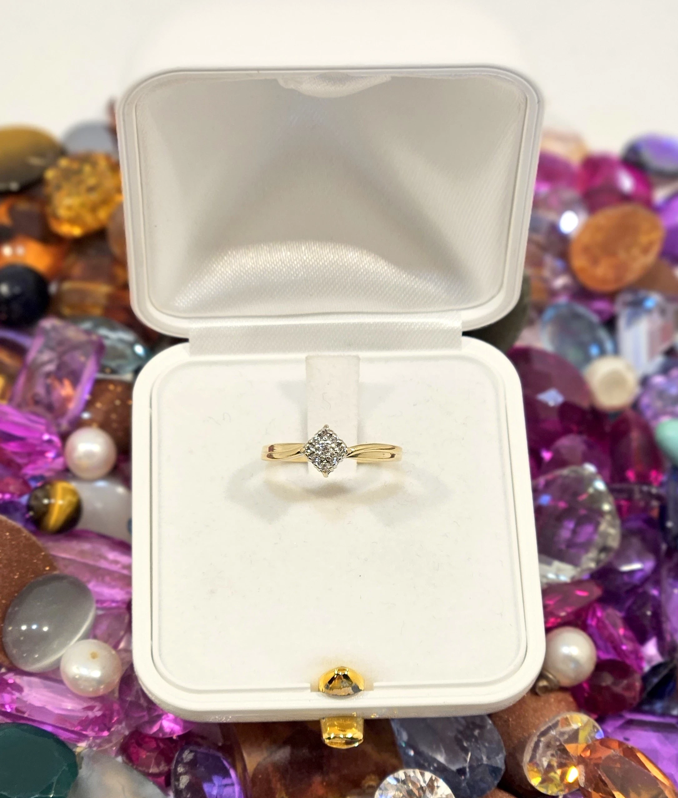 zloty-pierscionek-z-brylantem-585-191g-r-10-wp-167-slubice