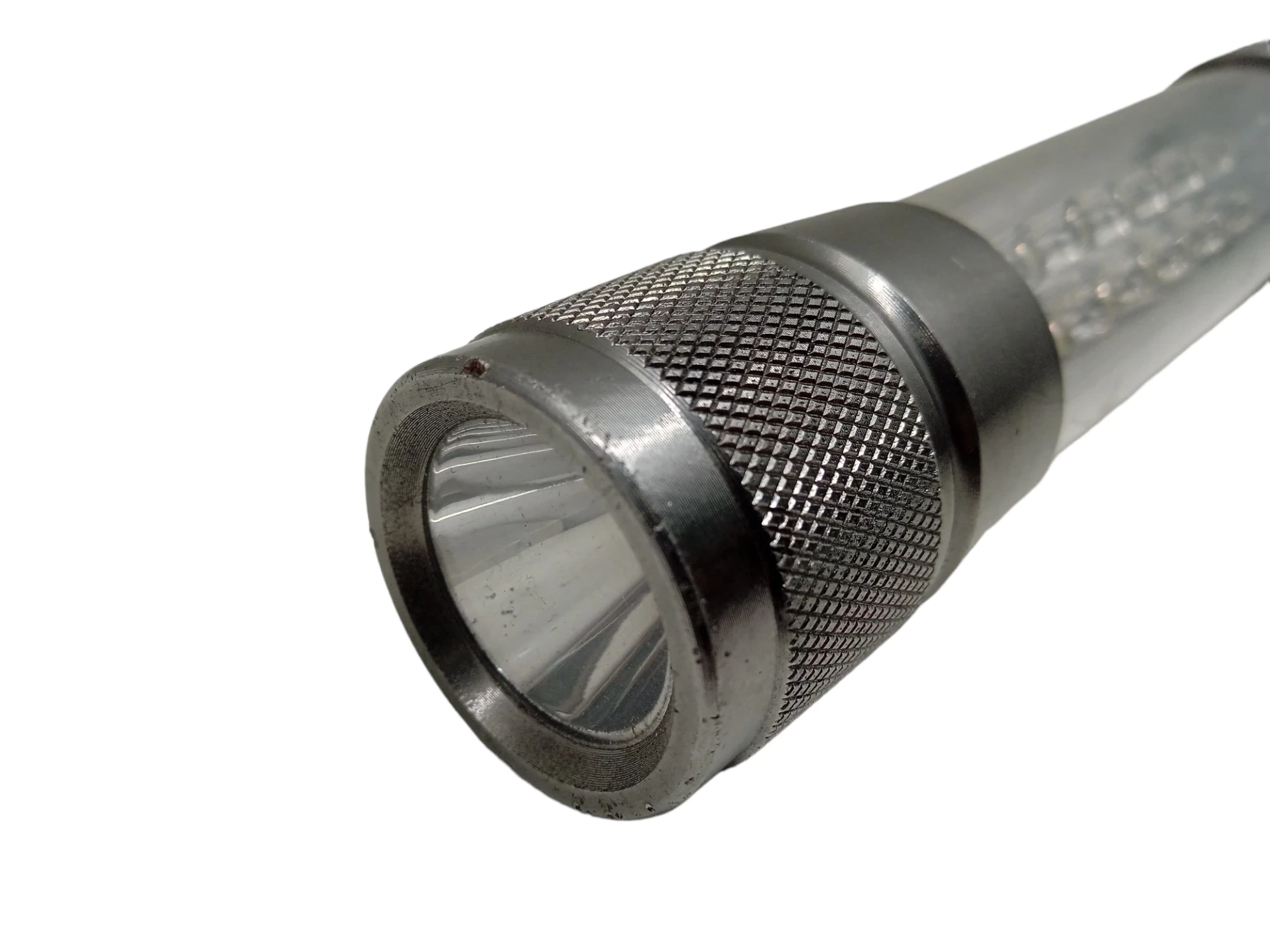 latarka-led-jumi-cabe-06-kolor-dominujacy-srebrny