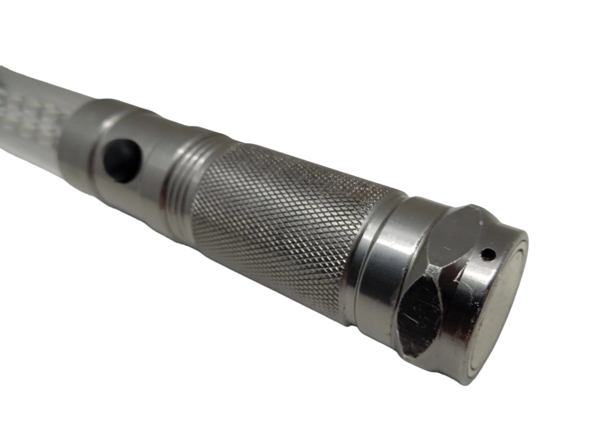 latarka-led-jumi-cabe-06-stan-uzywany