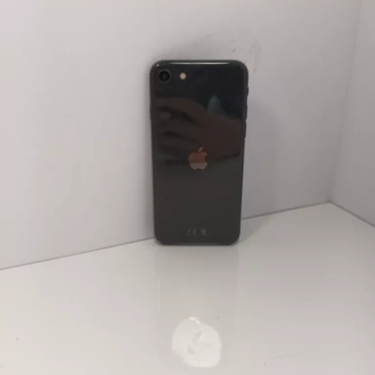 TELEFON APPLE IPHONE SE (2020) MX9R2PM/A 3+64GB CZARNY