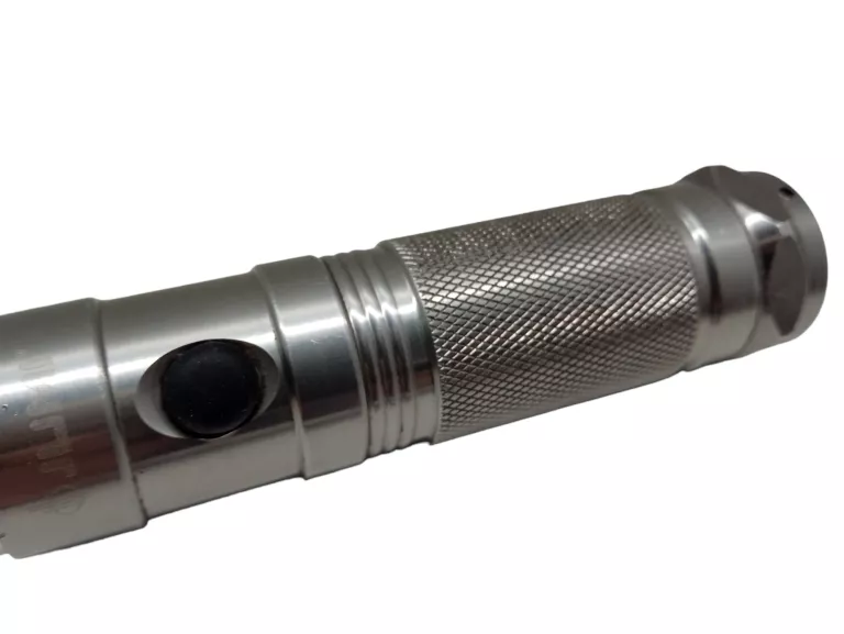 latarka-led-jumi-cabe-06-rodzaj-wielofunkcyjna