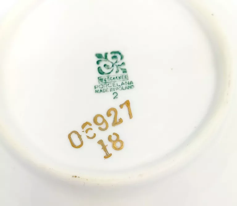 PORCELANOWY MAŁY TALERZYK WŁOCŁAWEK 12,5X11,5 CM