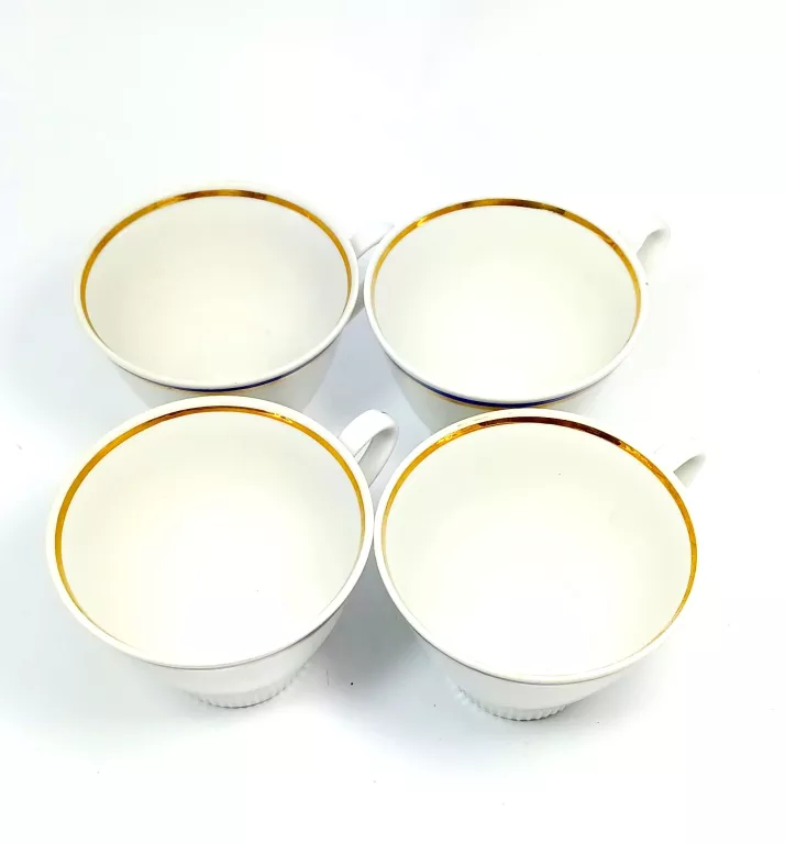ZESTAW 4 PORCELANOWYCH FILIŻANEK WŁOCŁAWEK