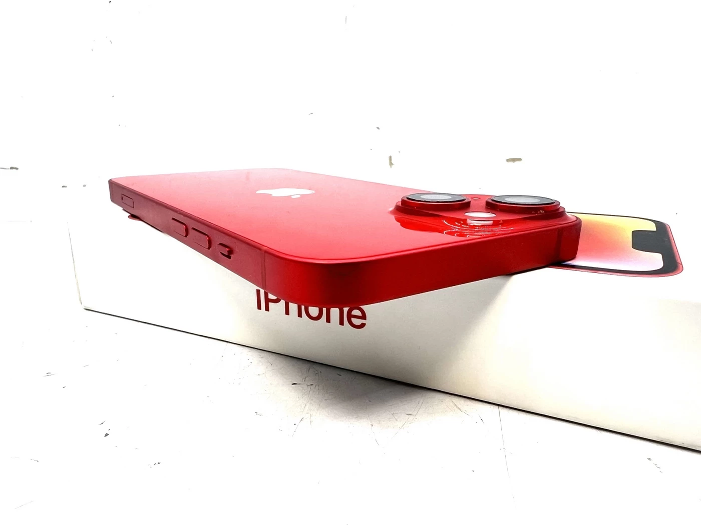 apple-iphone-14-128gb-red-bateria-100-wbudowana-pamiec-202869-214189