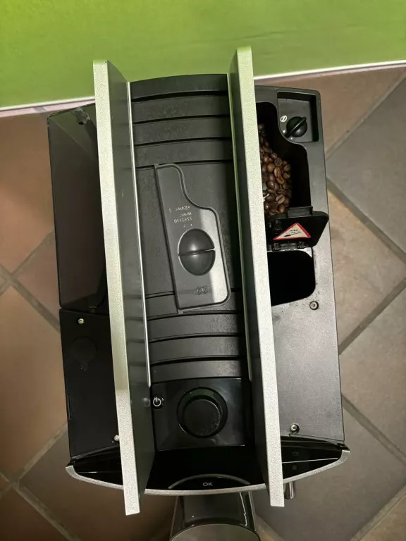 ekspres-cisnieniowy-do-kawy-miele-cm-5200-at-warto-at-at-okazja-at-ean-gtin-4002515938157