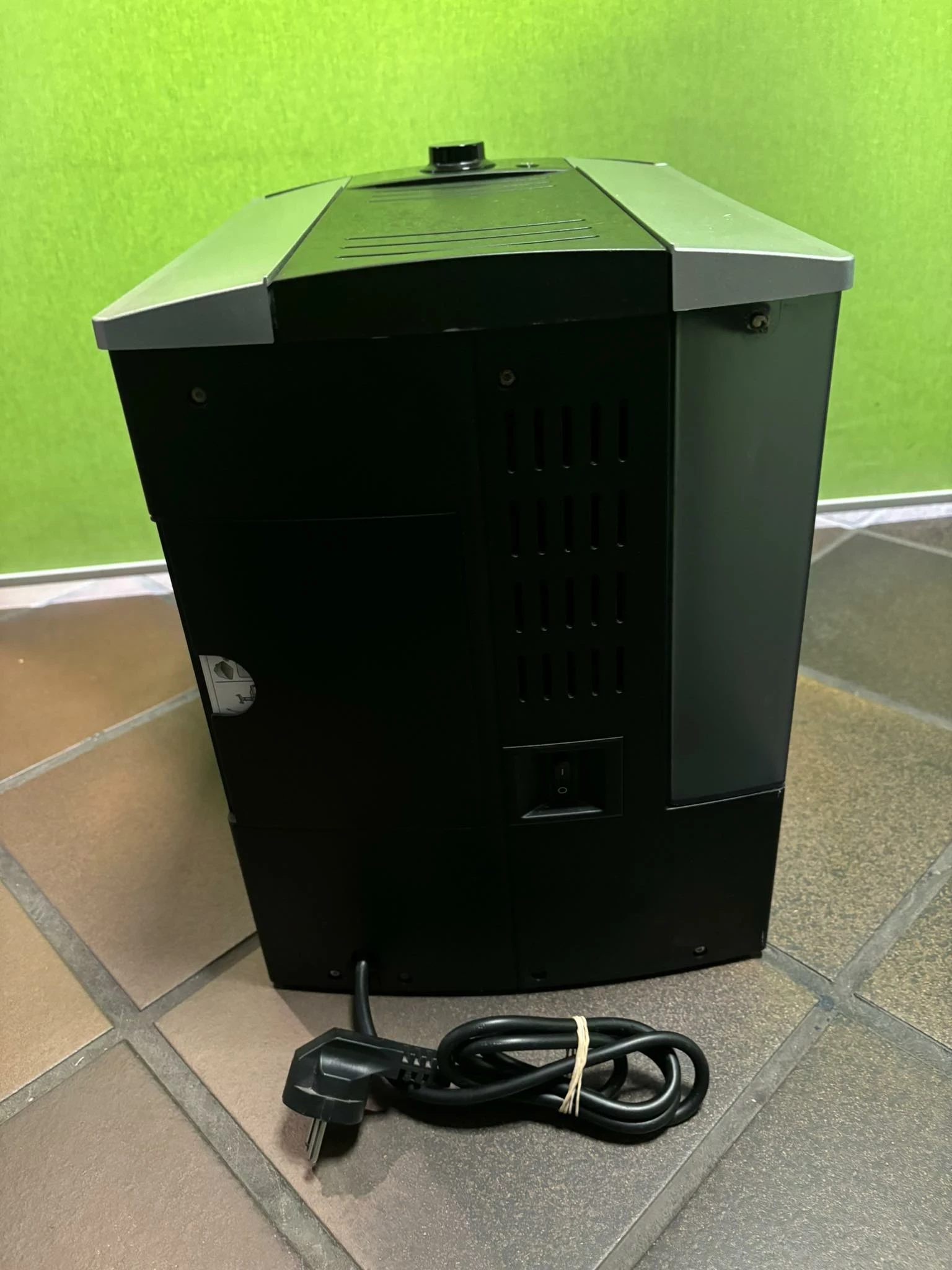 ekspres-cisnieniowy-do-kawy-miele-cm-5200-at-warto-at-at-okazja-at-kolor-dominujacy-czarny